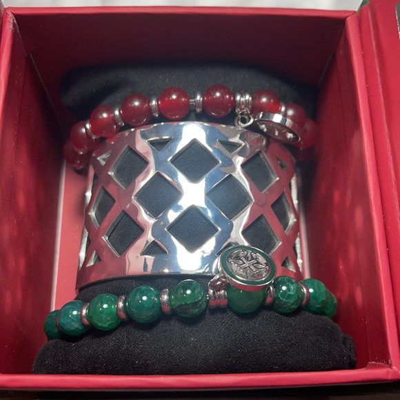 Rustic cuffs bracelets holiday Multi colors green red Renee metal - Picture 8 of 9